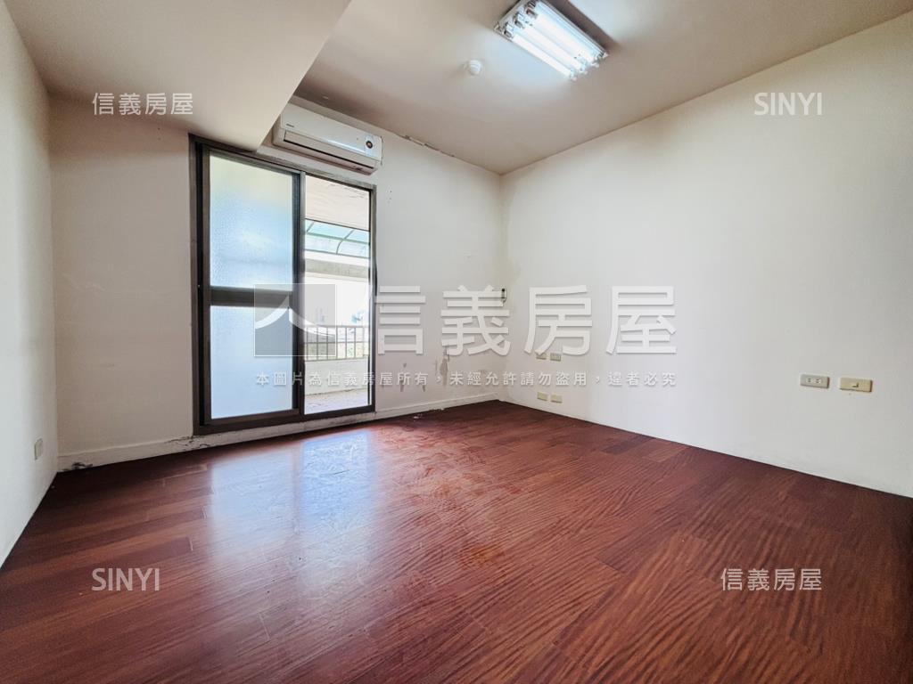 中央公園高樓首排豪景四房房屋室內格局與周邊環境