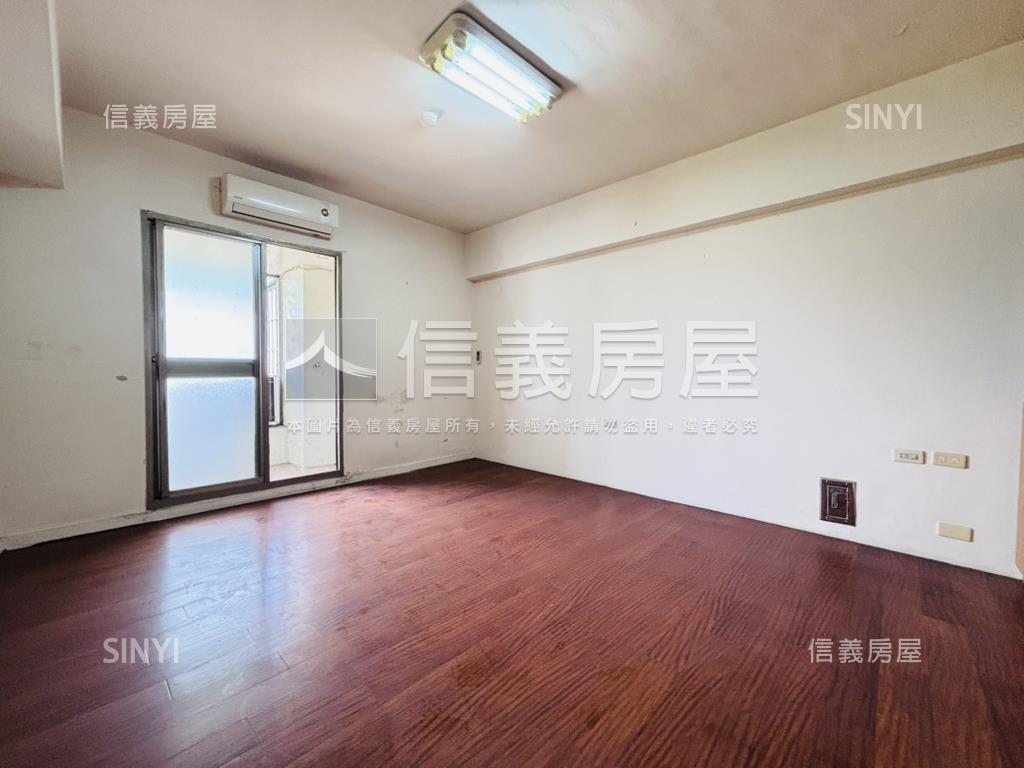 中央公園高樓首排豪景四房房屋室內格局與周邊環境