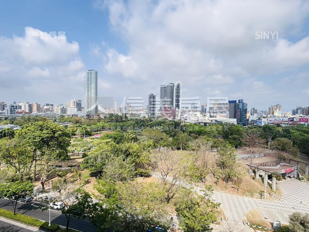 中央公園高樓首排豪景四房房屋室內格局與周邊環境