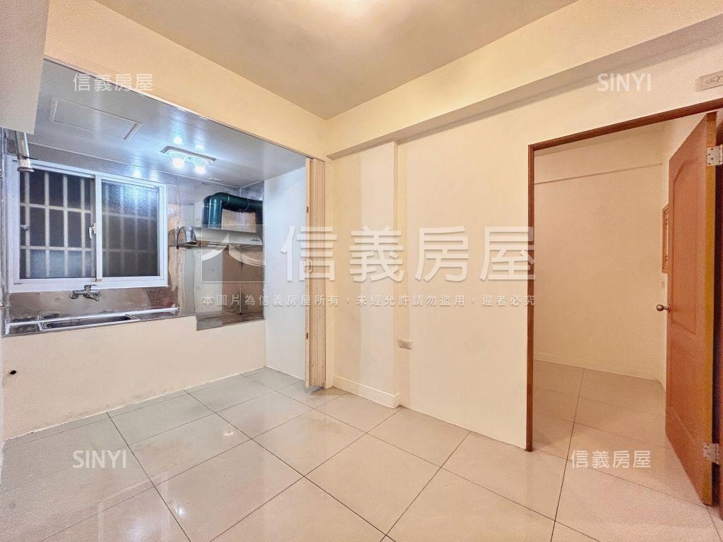 專任低總價思賢國小二樓房屋室內格局與周邊環境