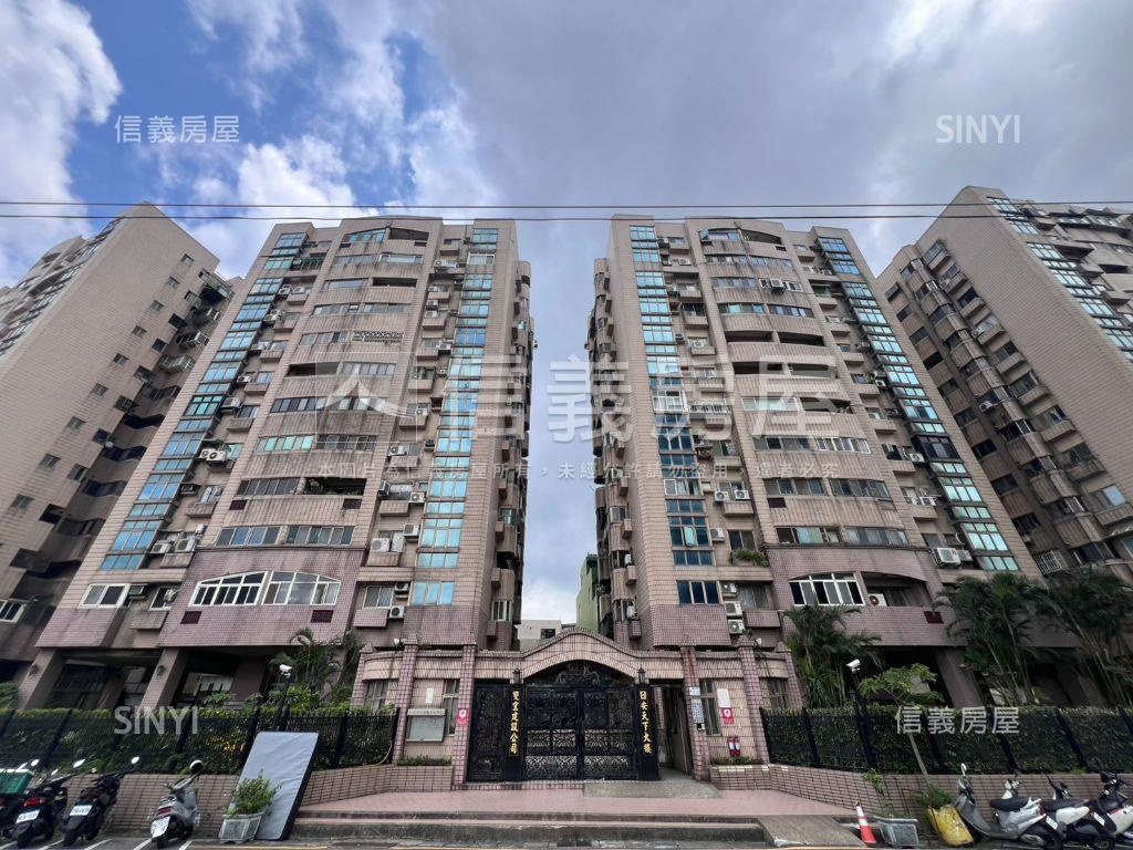 信義國小三房車位房屋室內格局與周邊環境