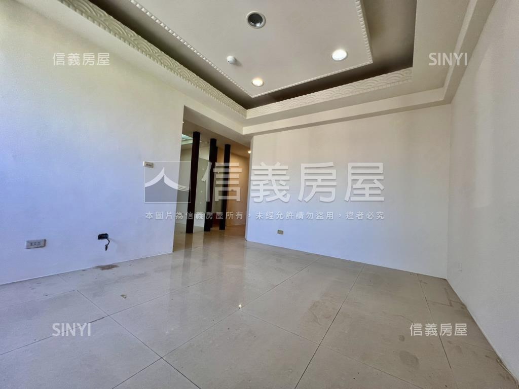 信義國小三房車位房屋室內格局與周邊環境