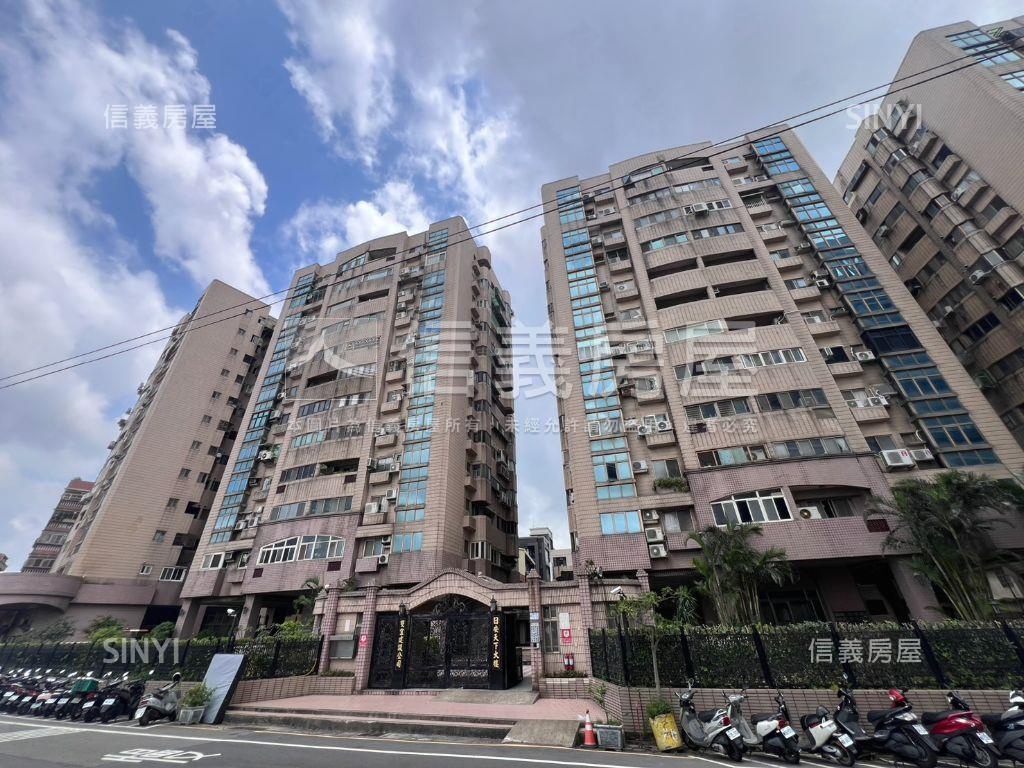 信義國小三房車位房屋室內格局與周邊環境