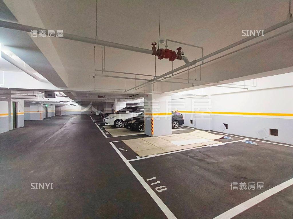 【ＶＲ】南區名宅四房車位房屋室內格局與周邊環境