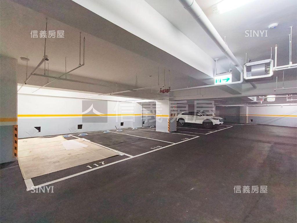 【ＶＲ】南區名宅四房車位房屋室內格局與周邊環境