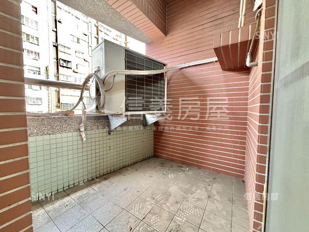 大銪臻品大兩房平車房屋室內格局與周邊環境