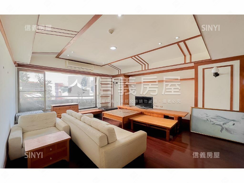 五期由鉅不二家邊間雙平車房屋室內格局與周邊環境