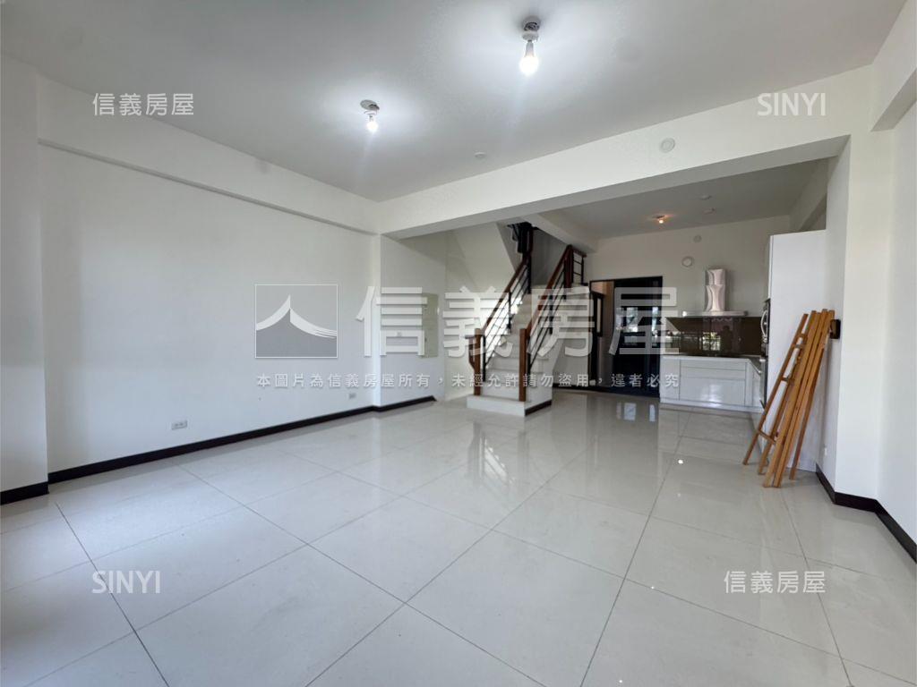 九份子郡安路店面房屋室內格局與周邊環境