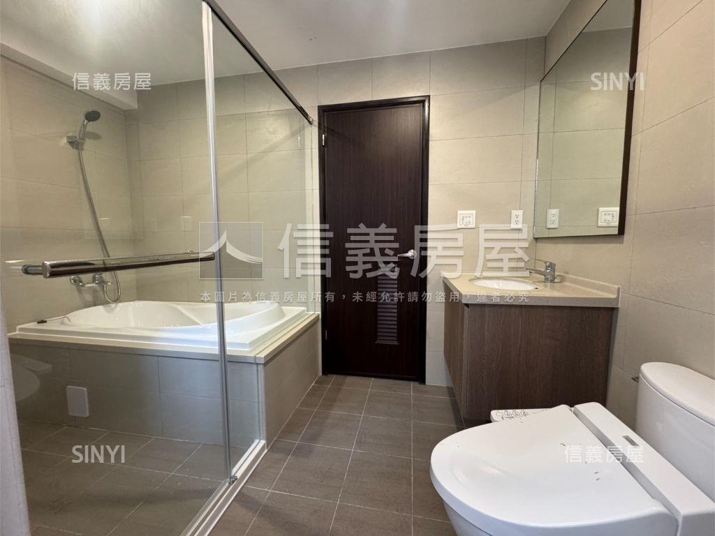 九份子郡安路店面房屋室內格局與周邊環境