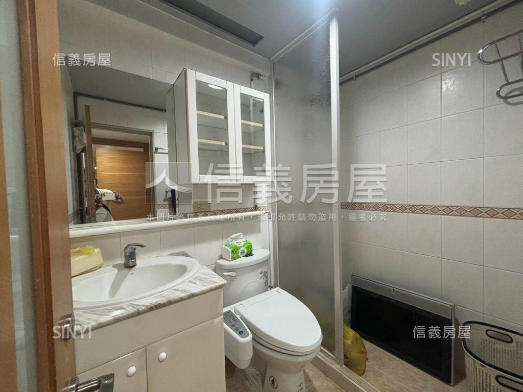 雙併海華電梯頂加房屋室內格局與周邊環境