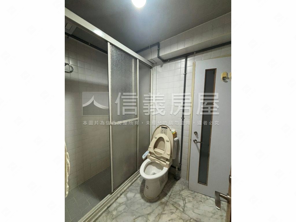 雙併海華電梯頂加房屋室內格局與周邊環境