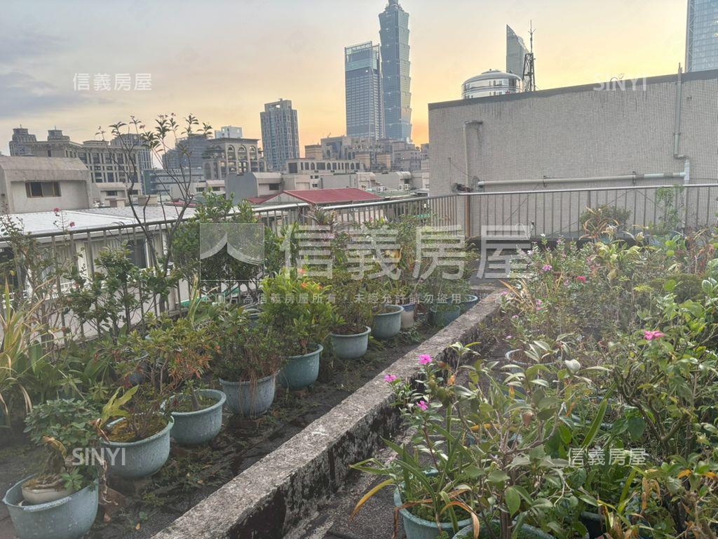 雙併海華電梯頂加房屋室內格局與周邊環境