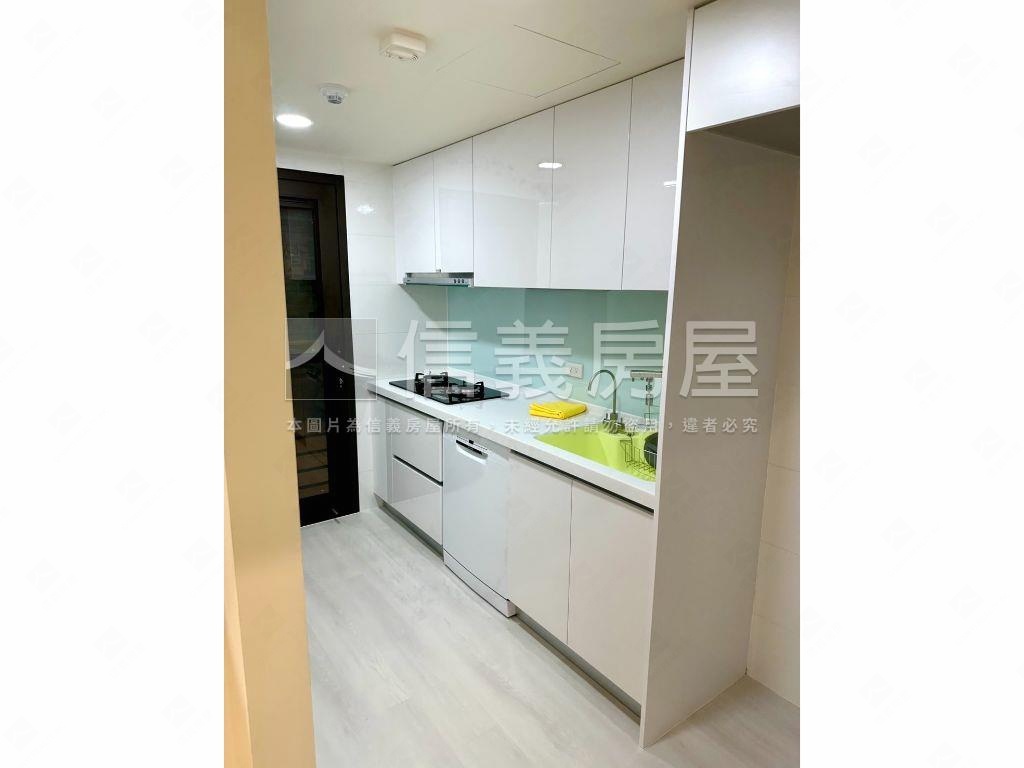 主陽約１９坪精裝兩房平車房屋室內格局與周邊環境