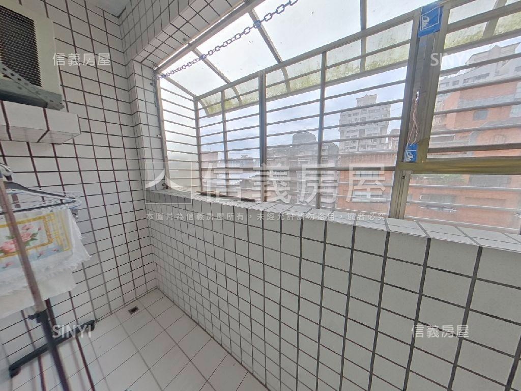 常春藤河景三房附車位房屋室內格局與周邊環境