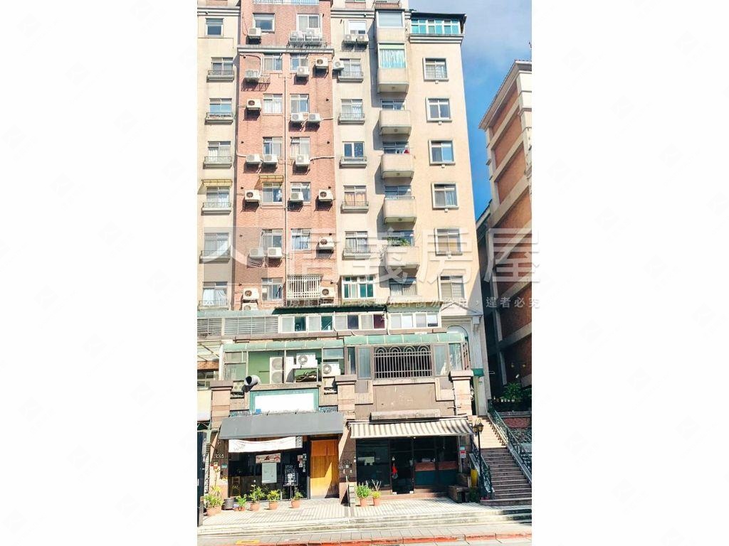 金湖路邊間Ａ店面房屋室內格局與周邊環境