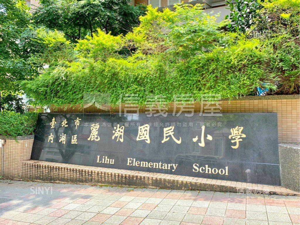 金湖路邊間Ａ店面房屋室內格局與周邊環境