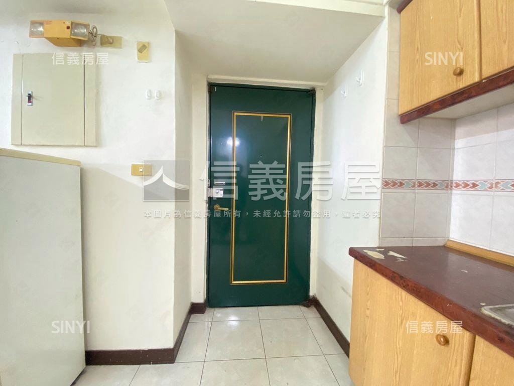 學府特區◆小資成家大套房房屋室內格局與周邊環境