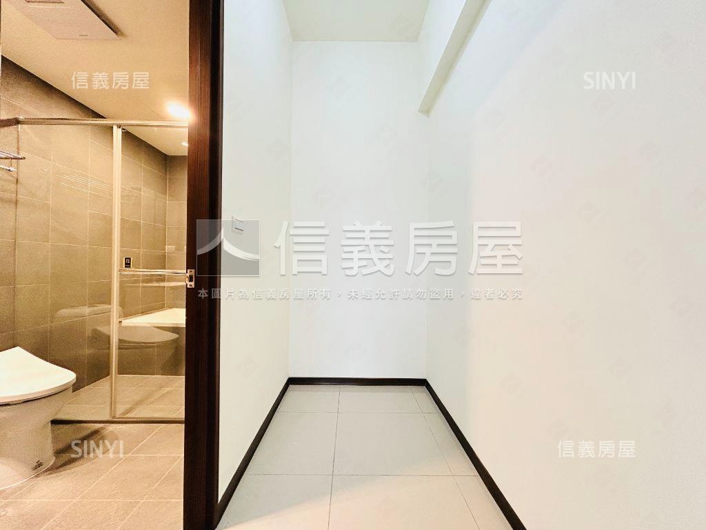 名軒海樂地三房車位房屋室內格局與周邊環境