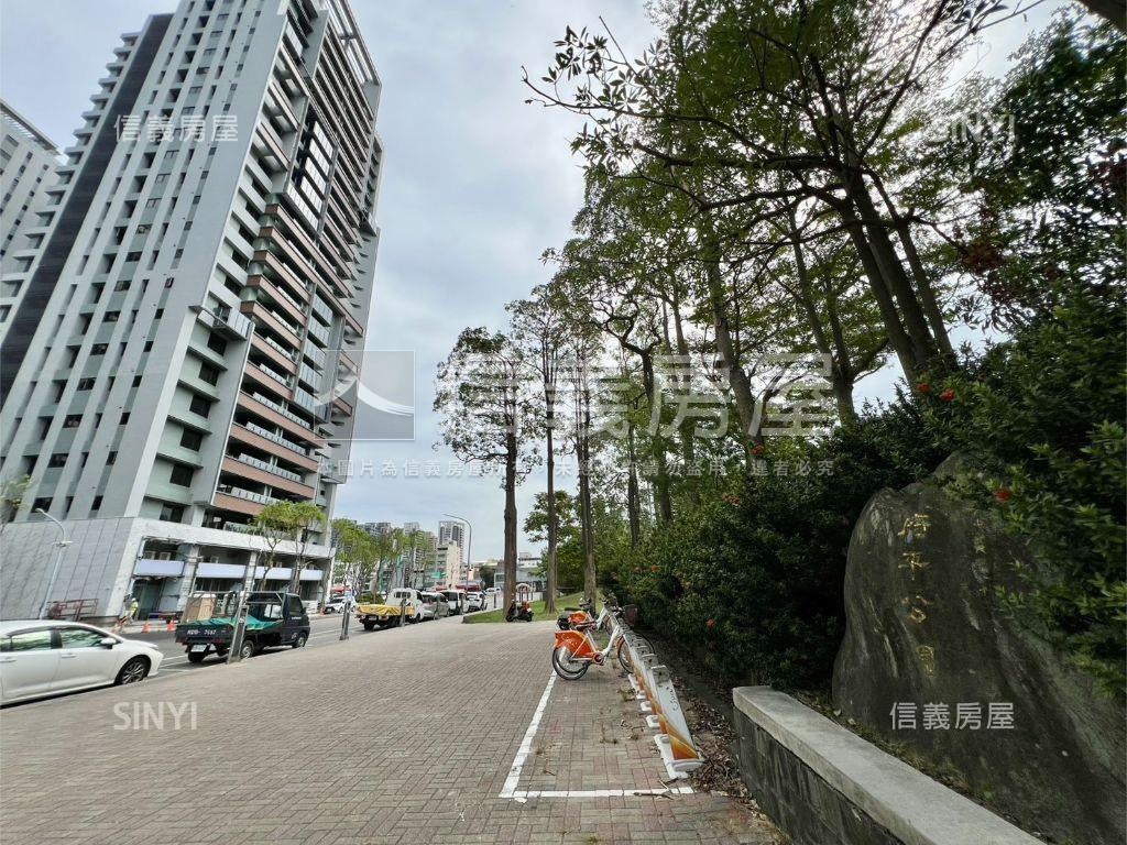 國泰ＵＮｉＰＡＲＫ快交屋房屋室內格局與周邊環境