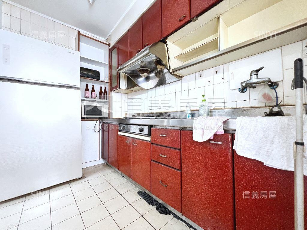 近三多商圈三房美宅房屋室內格局與周邊環境