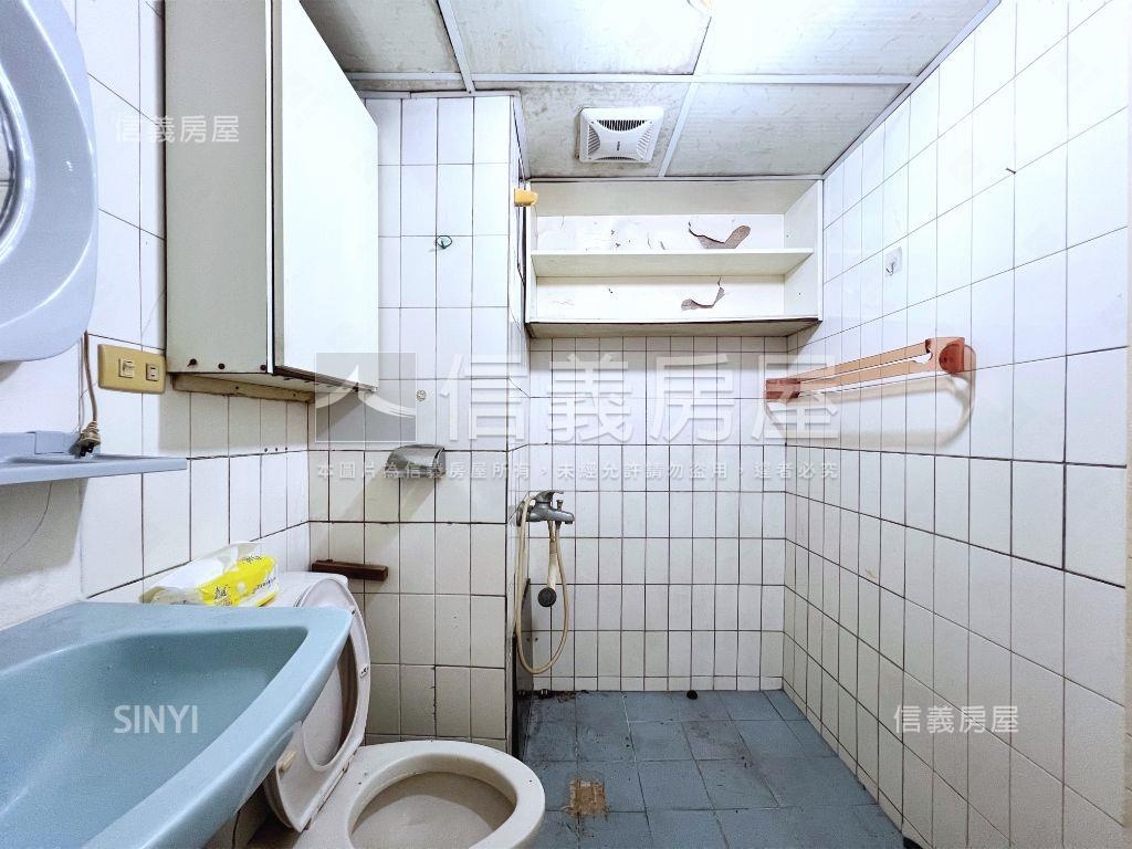 近三多商圈三房美宅房屋室內格局與周邊環境