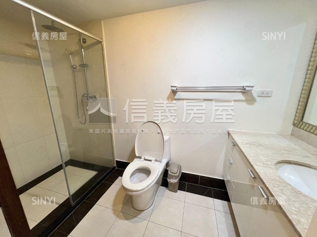 法蝶豪美高樓兩房車位房屋室內格局與周邊環境