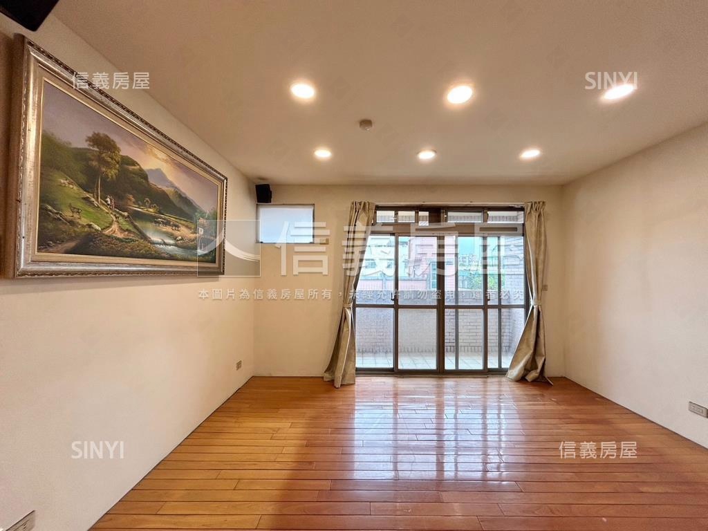 昌益御璽次頂樓兩房房屋室內格局與周邊環境