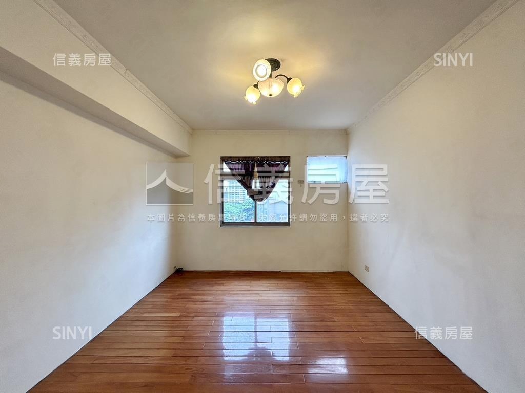 昌益御璽次頂樓兩房房屋室內格局與周邊環境