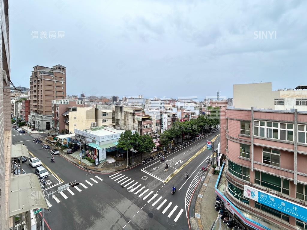 昌益御璽次頂樓兩房房屋室內格局與周邊環境