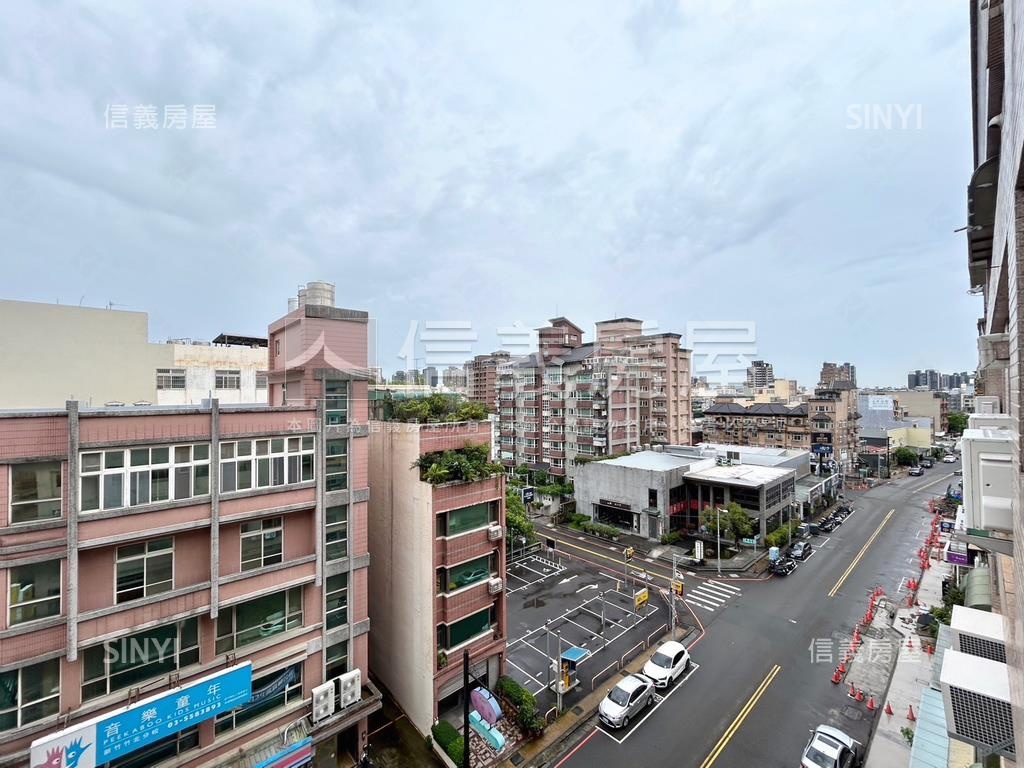 昌益御璽次頂樓兩房房屋室內格局與周邊環境