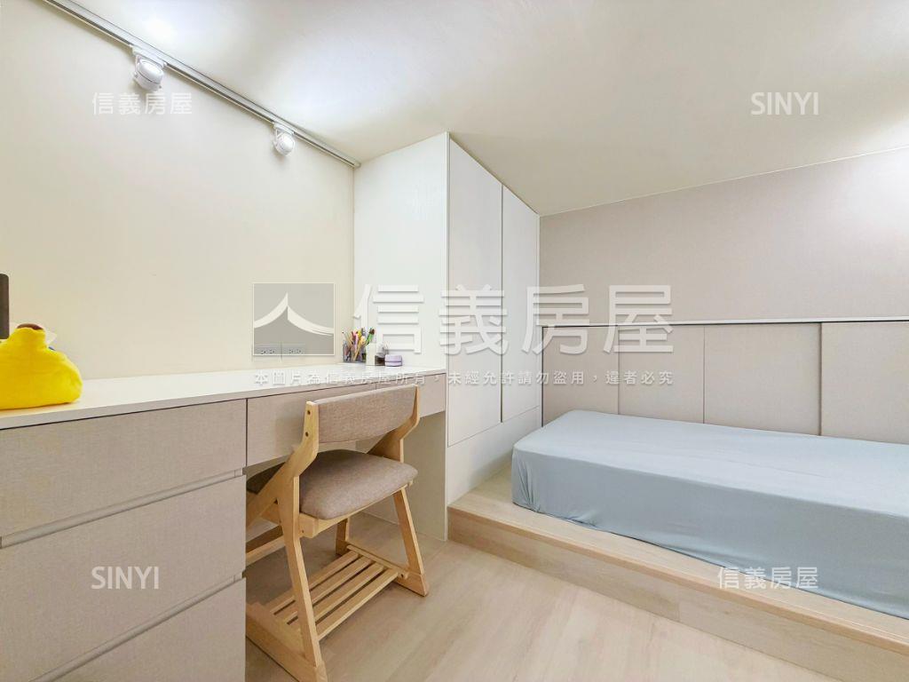 伊吉邦。全新裝潢美屋房屋室內格局與周邊環境