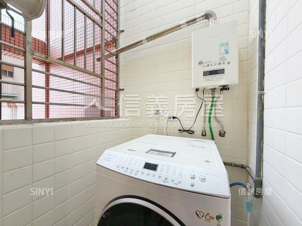 伊吉邦。全新裝潢美屋房屋室內格局與周邊環境