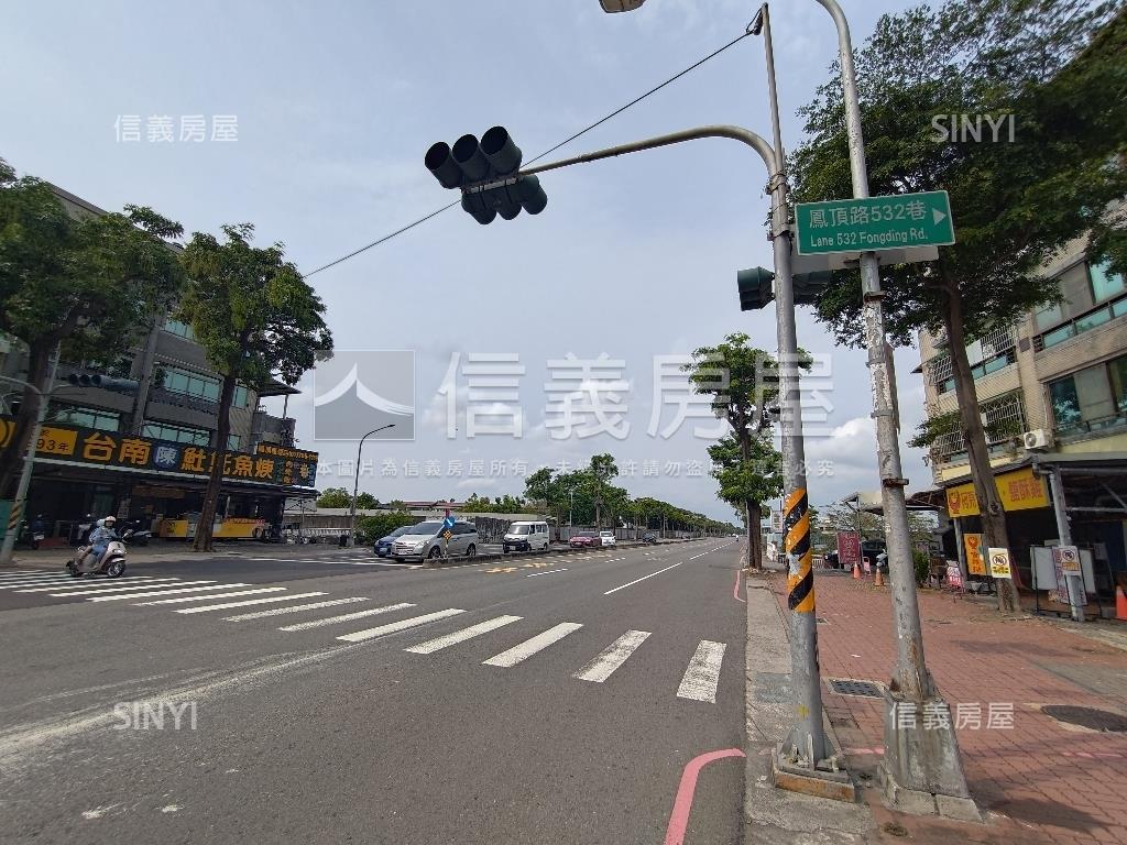 鳳頂路正路美透店房屋室內格局與周邊環境