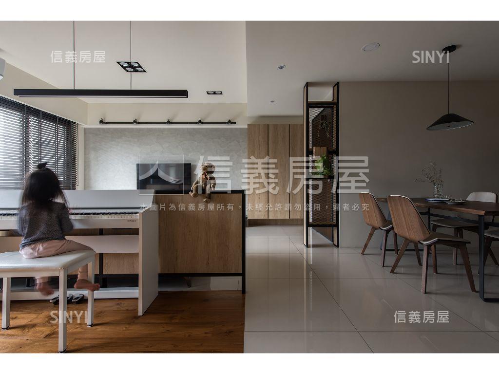 雙學苑闊景精裝潢四改三房屋室內格局與周邊環境