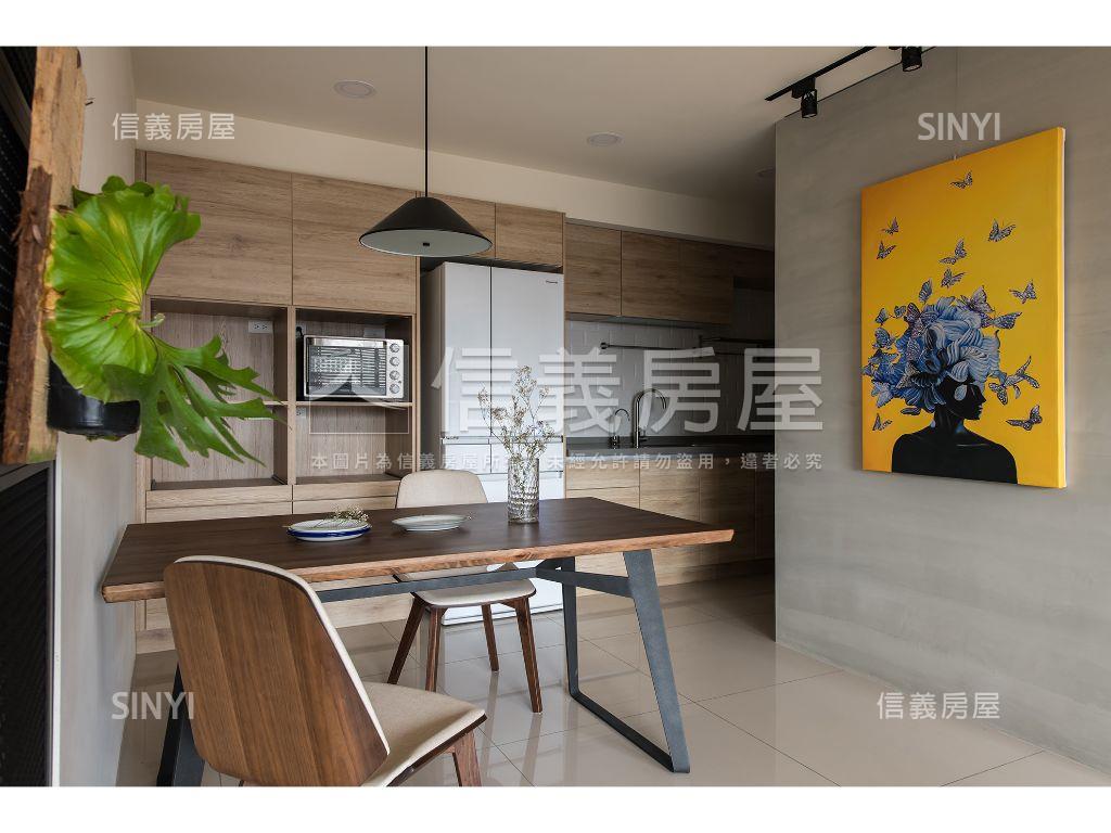 雙學苑闊景精裝潢四改三房屋室內格局與周邊環境