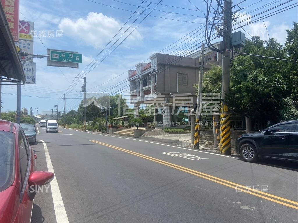 中正路土地可合購邊間透天房屋室內格局與周邊環境