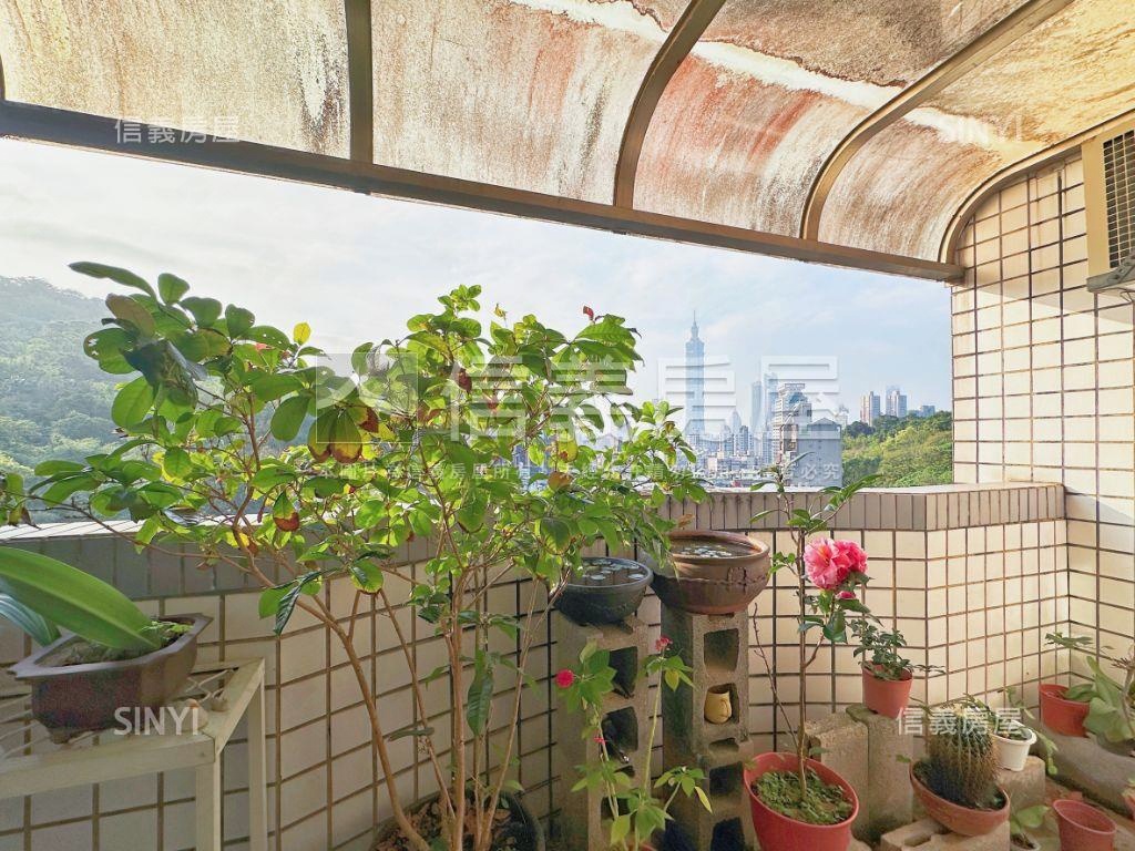 高樓遠景｜雙層大宅房屋室內格局與周邊環境