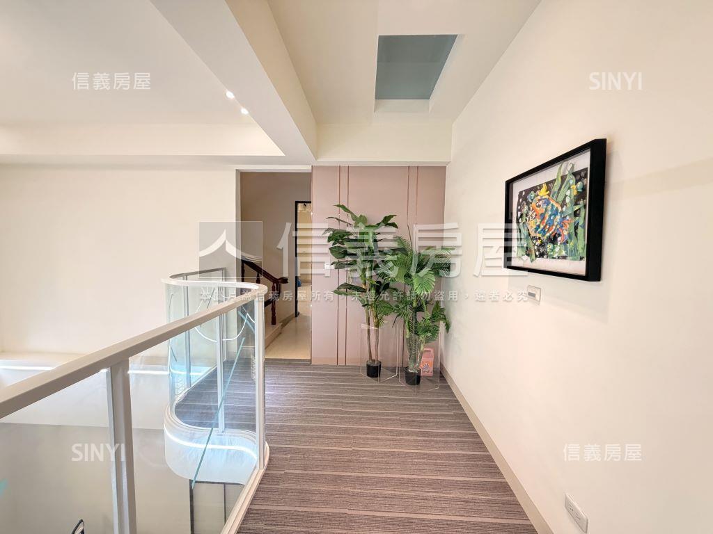 前鎮實業路＊霸氣電梯透天房屋室內格局與周邊環境