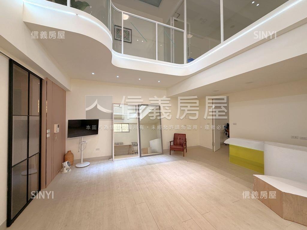 前鎮實業路＊霸氣電梯透天房屋室內格局與周邊環境