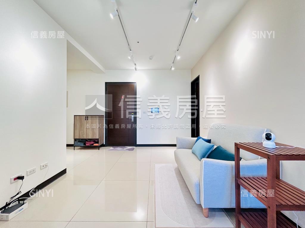 合輝云朵高樓兩房平面車位房屋室內格局與周邊環境