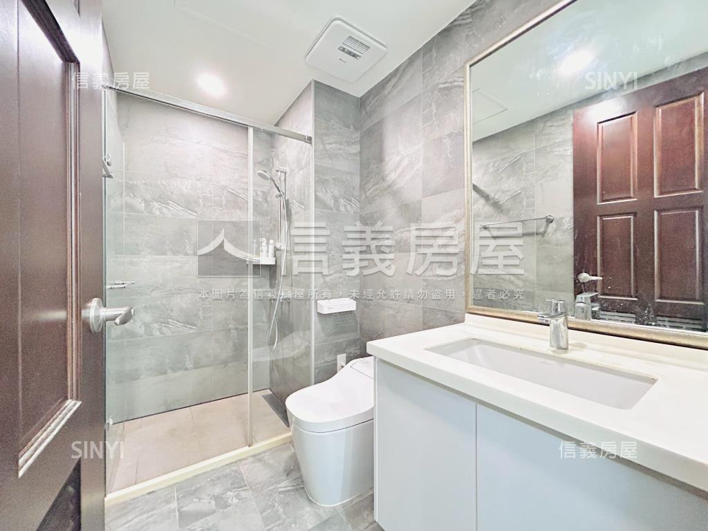 合輝云朵高樓兩房平面車位房屋室內格局與周邊環境