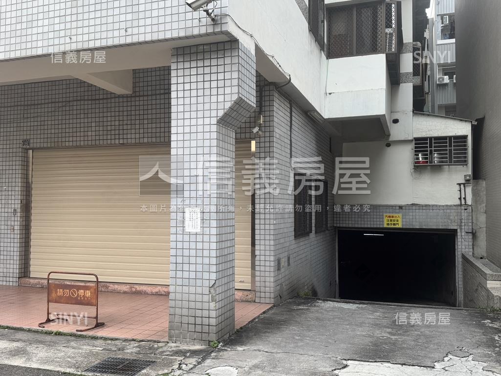 忠孝路角間樓店房屋室內格局與周邊環境
