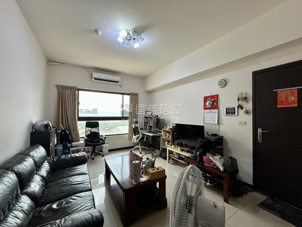 稀有逸極˙天際三房車位房屋室內格局與周邊環境
