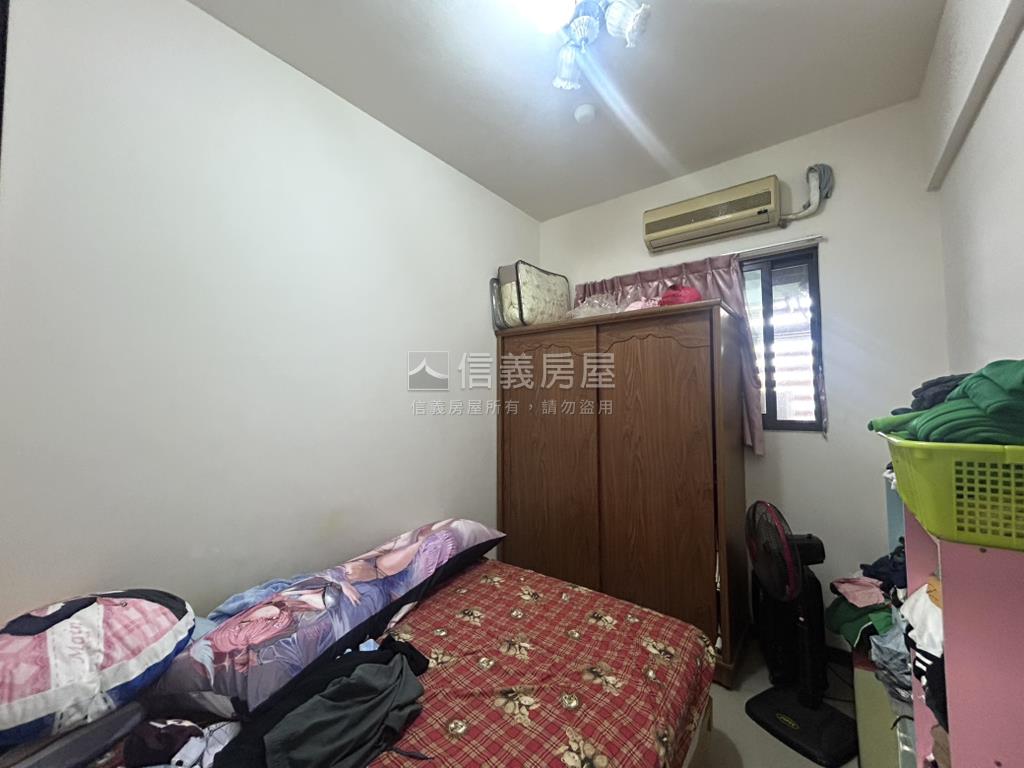 稀有逸極˙天際三房車位房屋室內格局與周邊環境