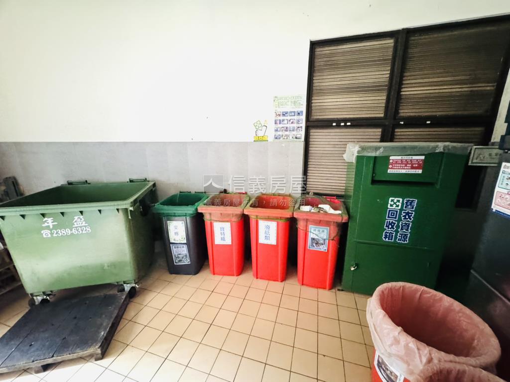 國雄馥花園面公園平面車位房屋室內格局與周邊環境