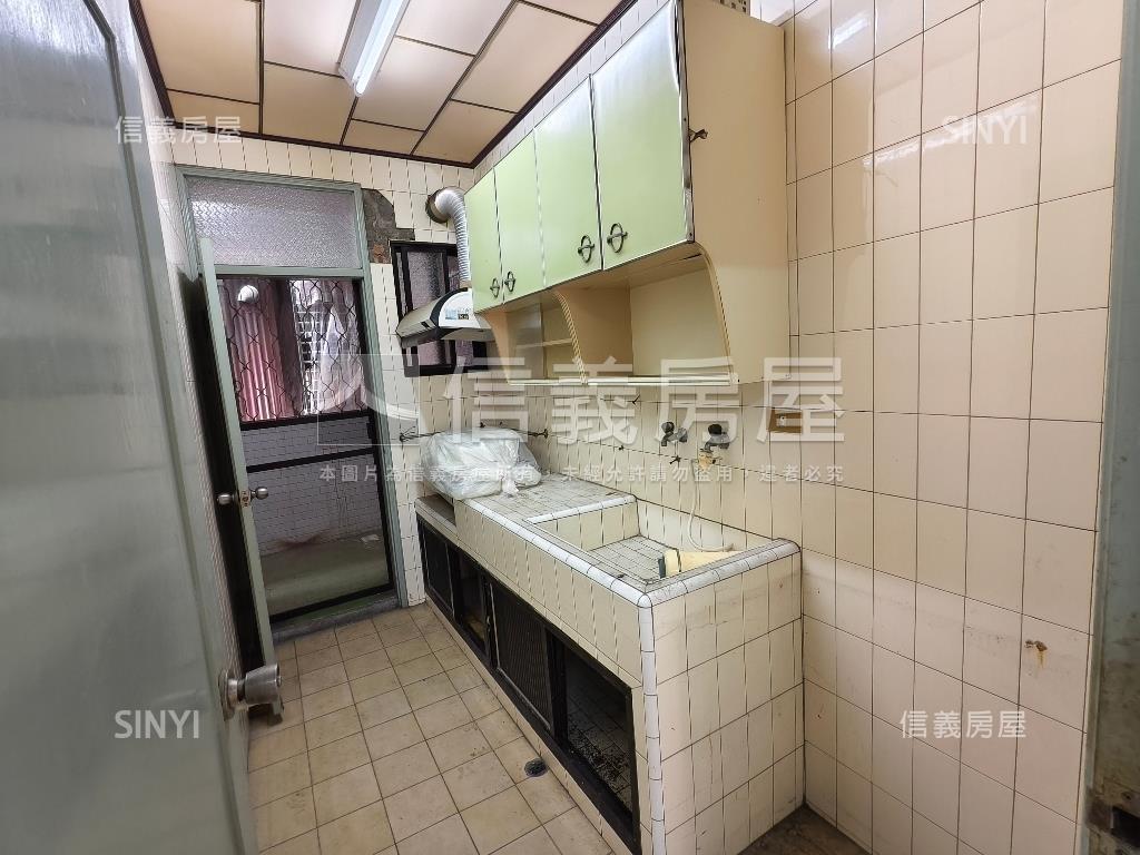 建福方正三房房屋室內格局與周邊環境