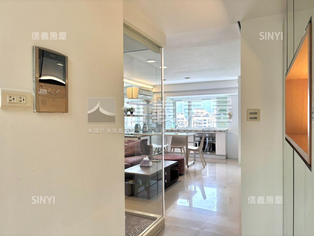 ＥＡＴ國際館稀有高樓景觀房屋室內格局與周邊環境