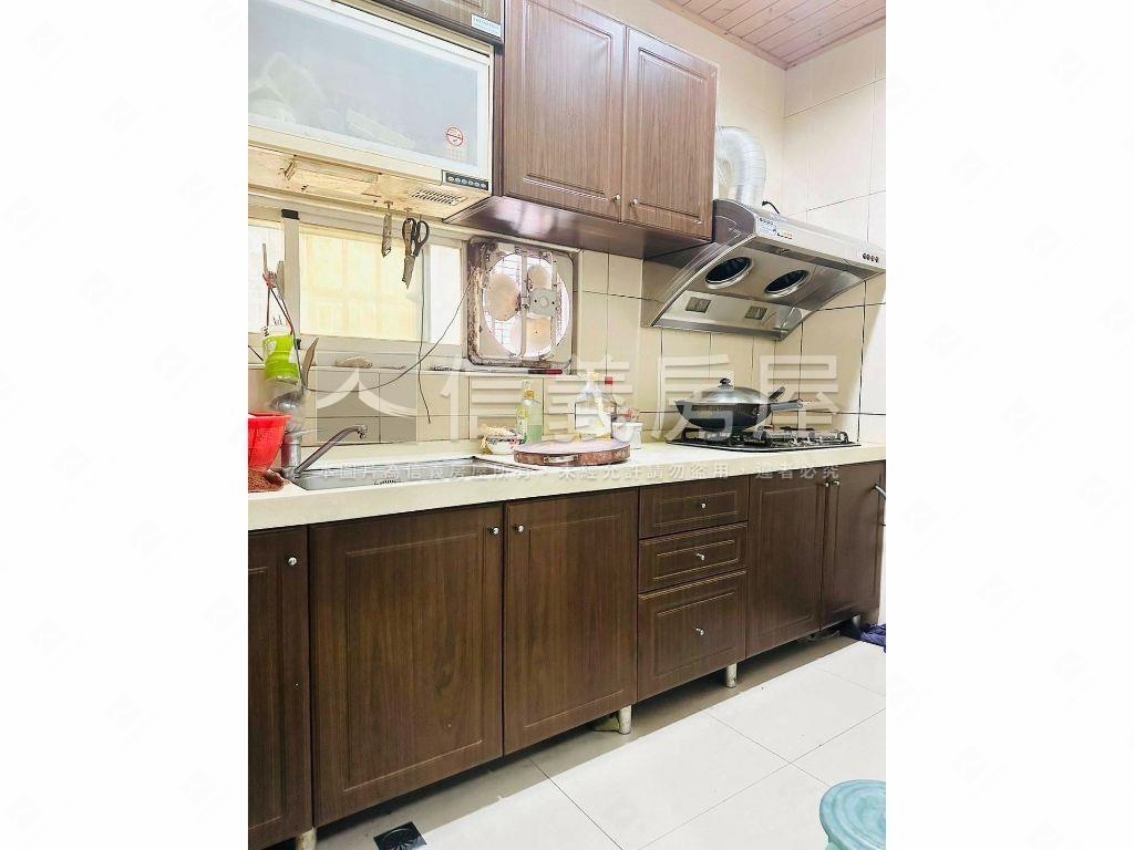 匠心☆正介壽路寬敞透店房屋室內格局與周邊環境