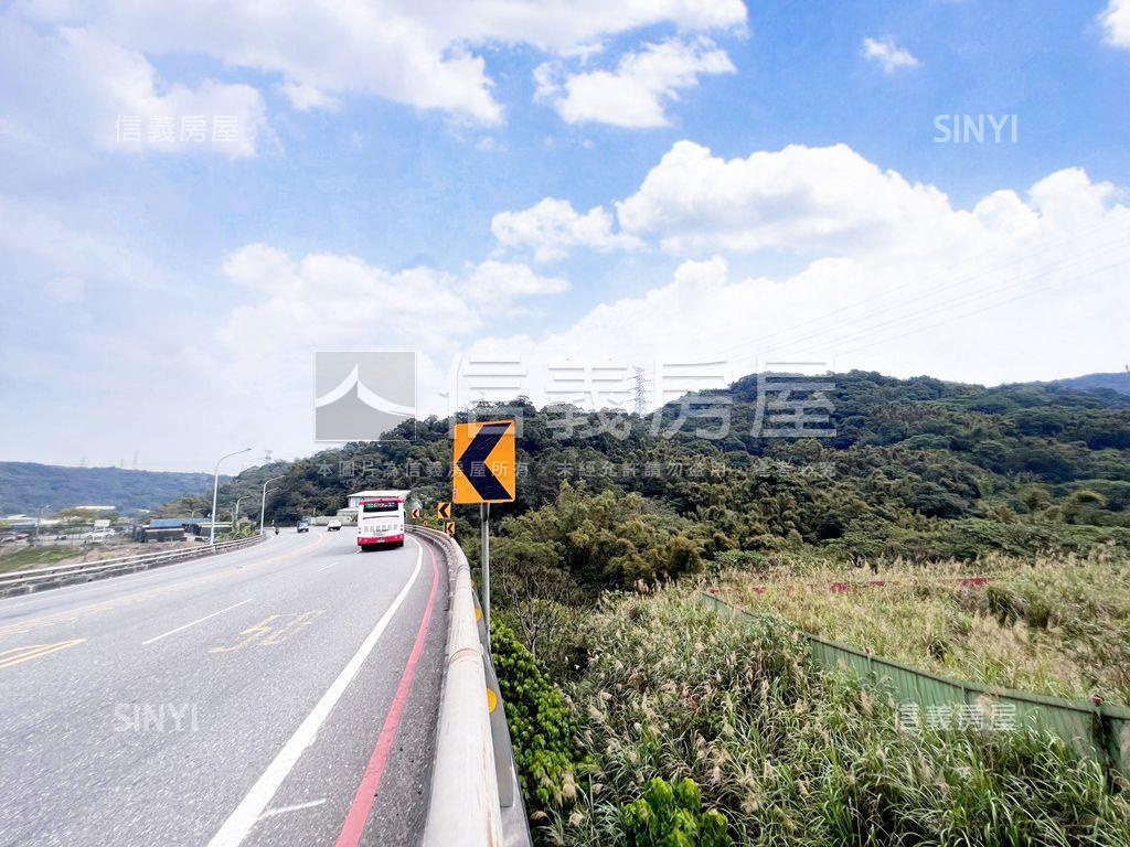 龜山稀有坪數土地建照可參房屋室內格局與周邊環境