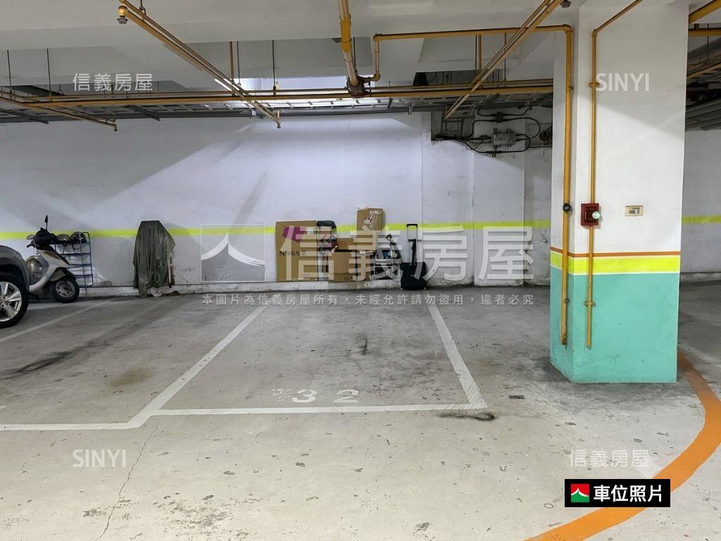 紐約５７街次頂樓三房平車房屋室內格局與周邊環境